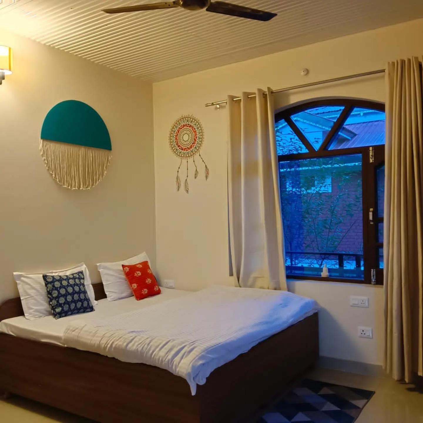 Aditya Homestay Bir-Billing Surrounded By Mountains Номер фото