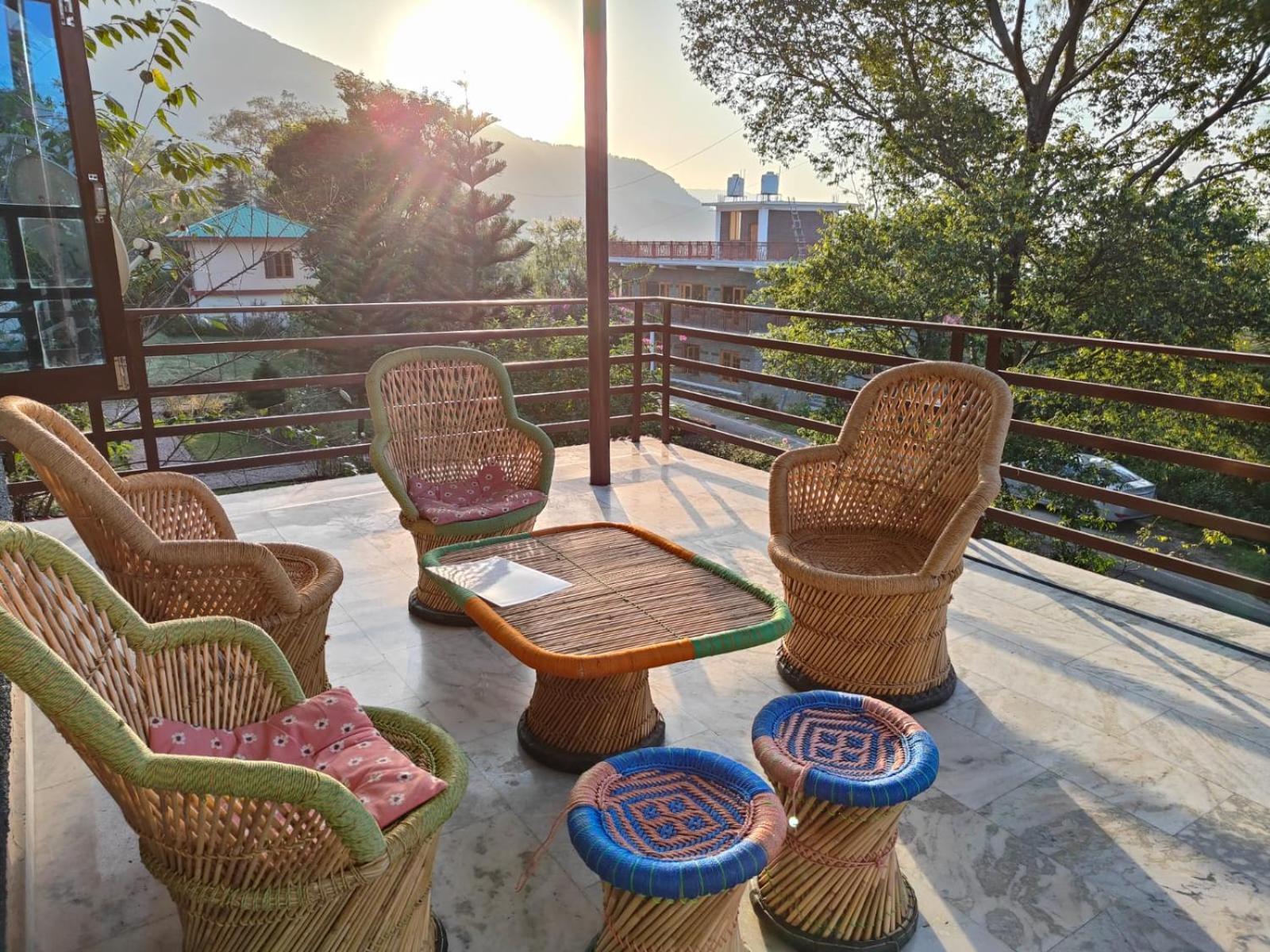 Aditya Homestay Bir-Billing Surrounded By Mountains Екстер'єр фото