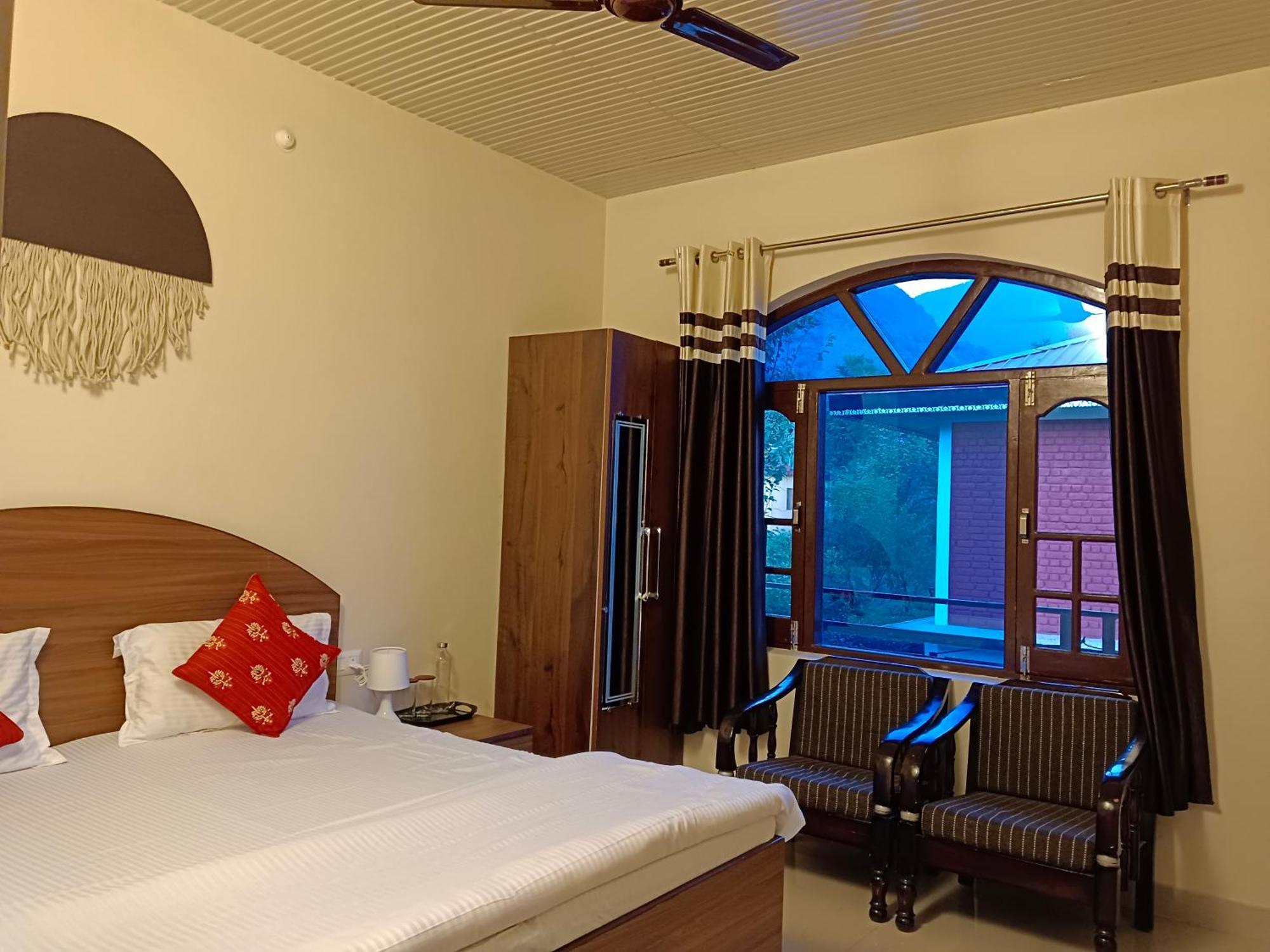 Aditya Homestay Bir-Billing Surrounded By Mountains Екстер'єр фото