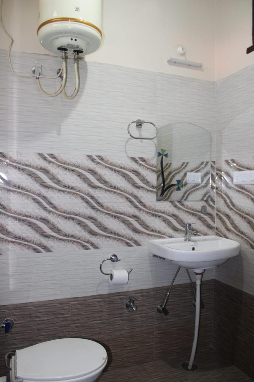 Aditya Homestay Bir-Billing Surrounded By Mountains Екстер'єр фото